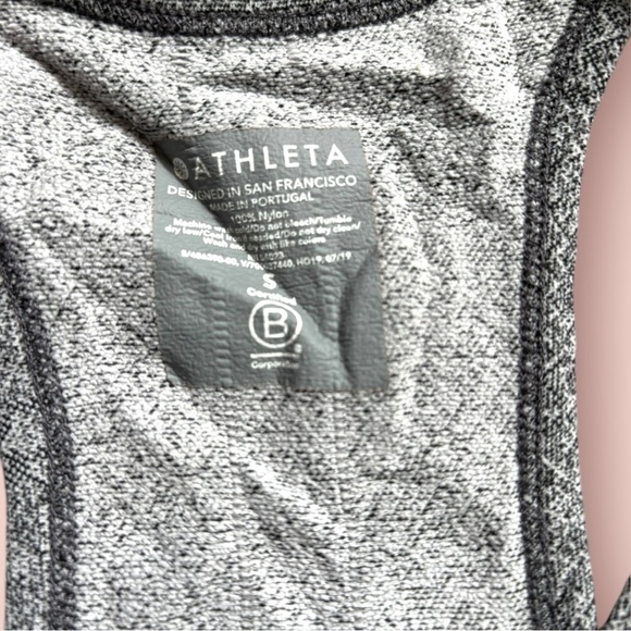 Athleta tank size small grey elastic (like the swiftly) - Picture 5 of 5